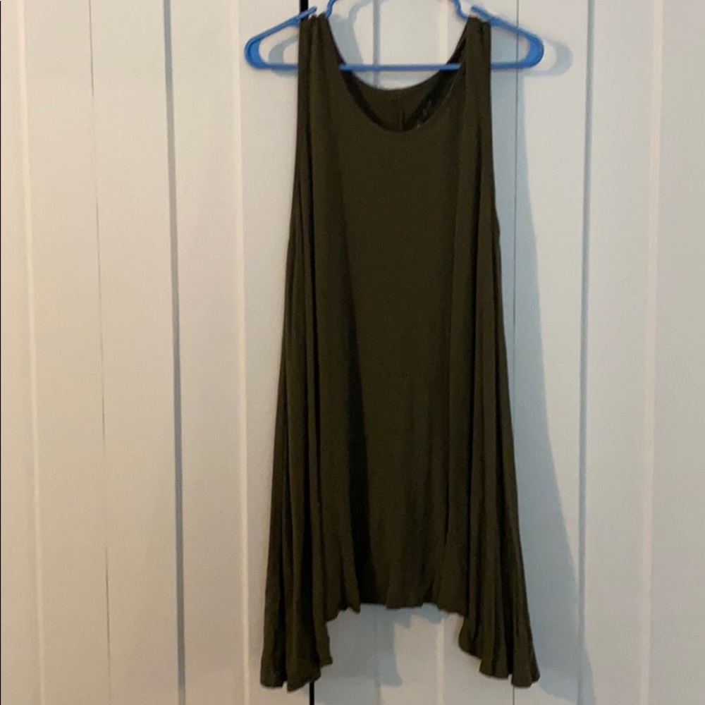 Green casual sleeveless dress